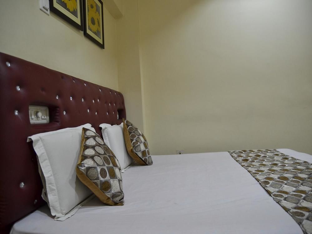 Oyo 3019 Hotel Lingaraj Bhubaneswar Exterior photo