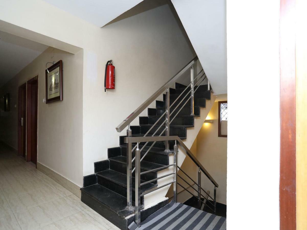 Oyo 3019 Hotel Lingaraj Bhubaneswar Exterior photo